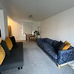 Luxury London Apartment - Central Location